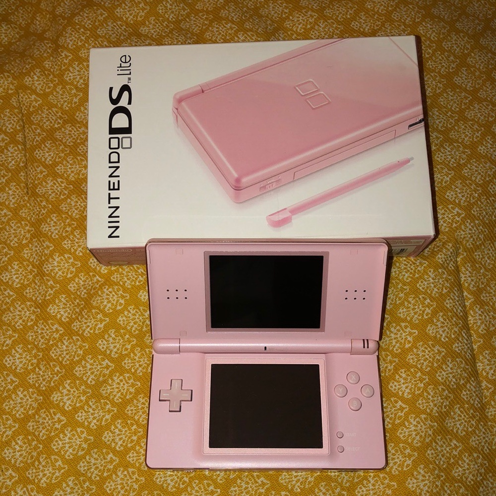 Nintendo DS lite